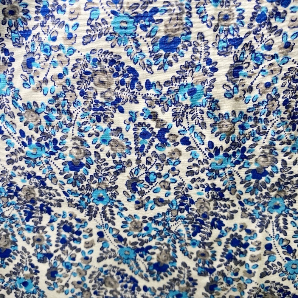 Lands’ End Blue and White Paisley Long Sleeve Button Down Shirt - Picture 13 of 14